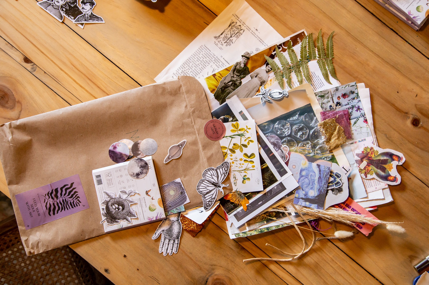 Munay Collage Box